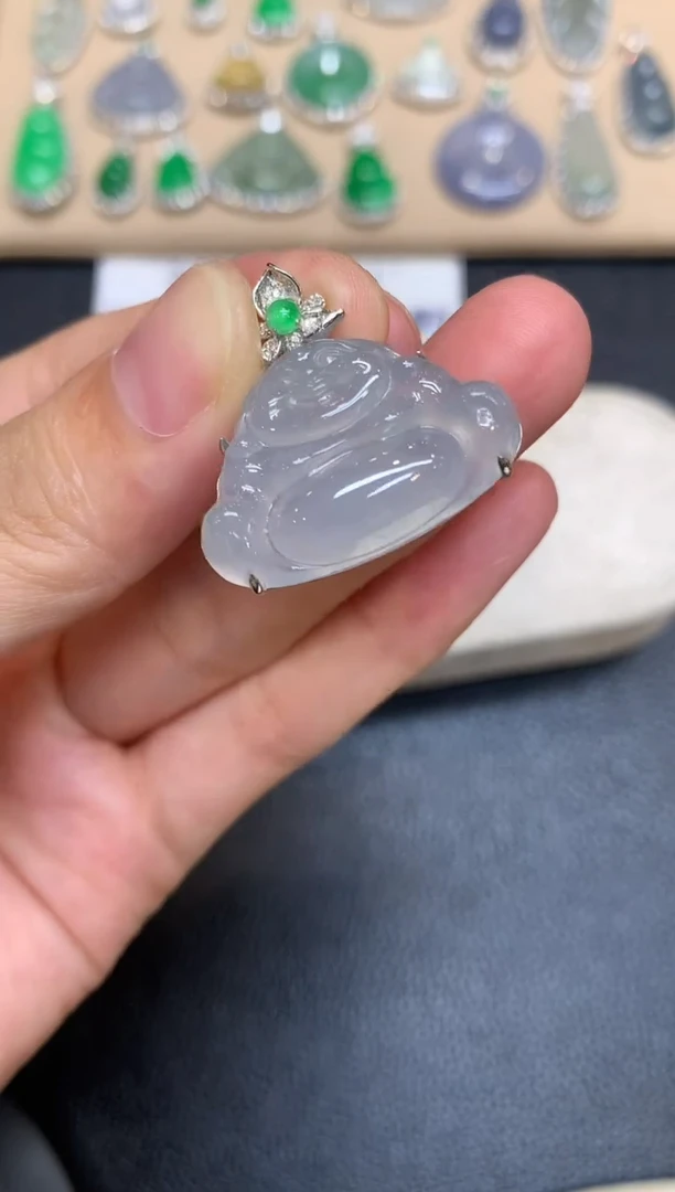 颈饰18K金镶嵌翡翠佛公【无服务费【48小时鉴赏期】