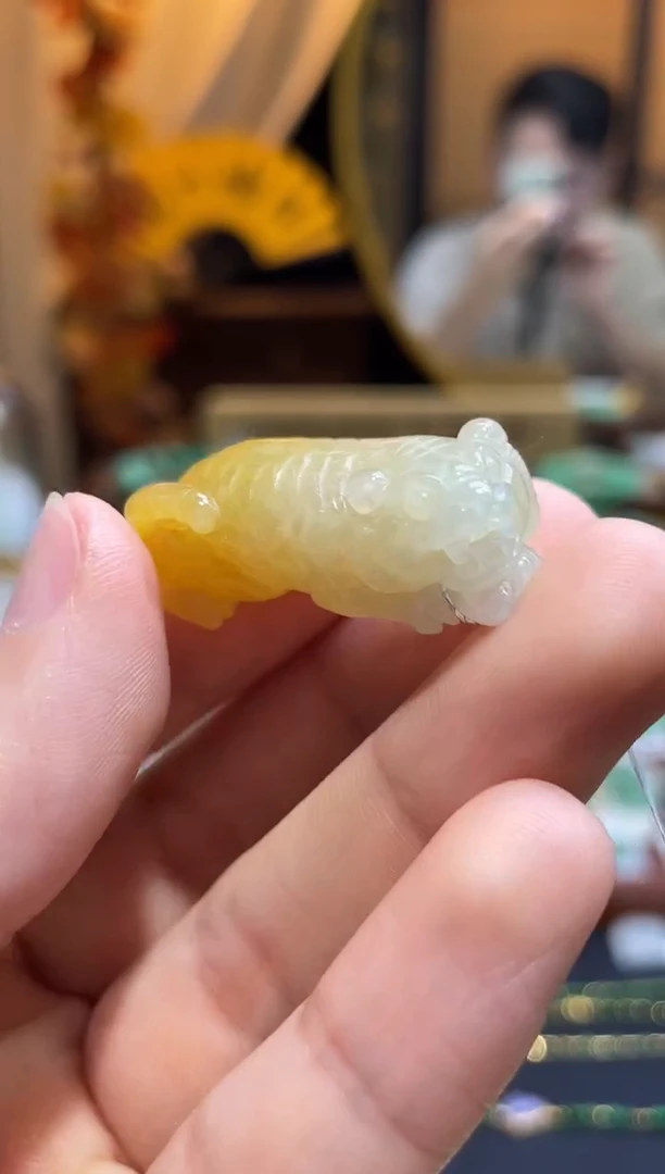 颈饰未镶嵌翡翠生肖虎