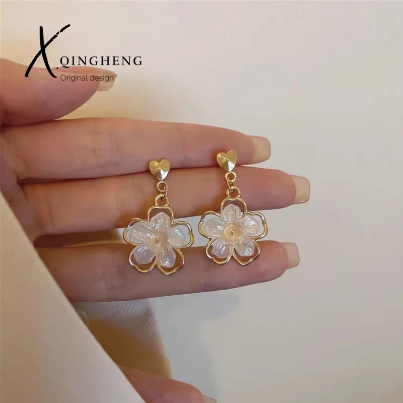 铜合金锆石耳饰 925银针花朵耳钉新款潮ins风高级感小众耳饰