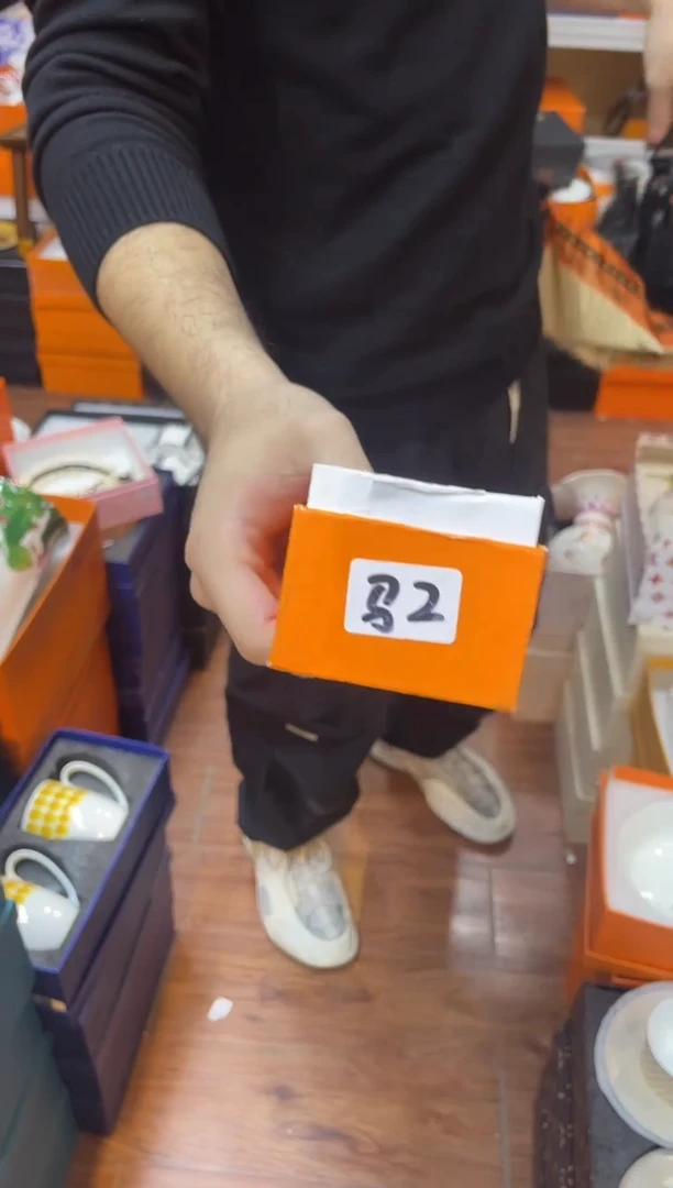 杯鸿辉家品牌瓷器，京东包邮！