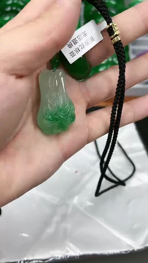 【闪购商品】砖雕s24 冰飘花白菜吊坠