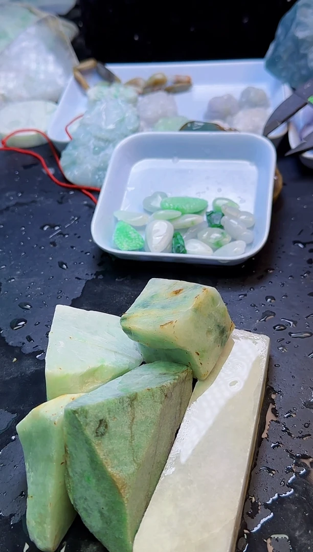 颈饰未镶嵌翡翠063天然A货翡翠