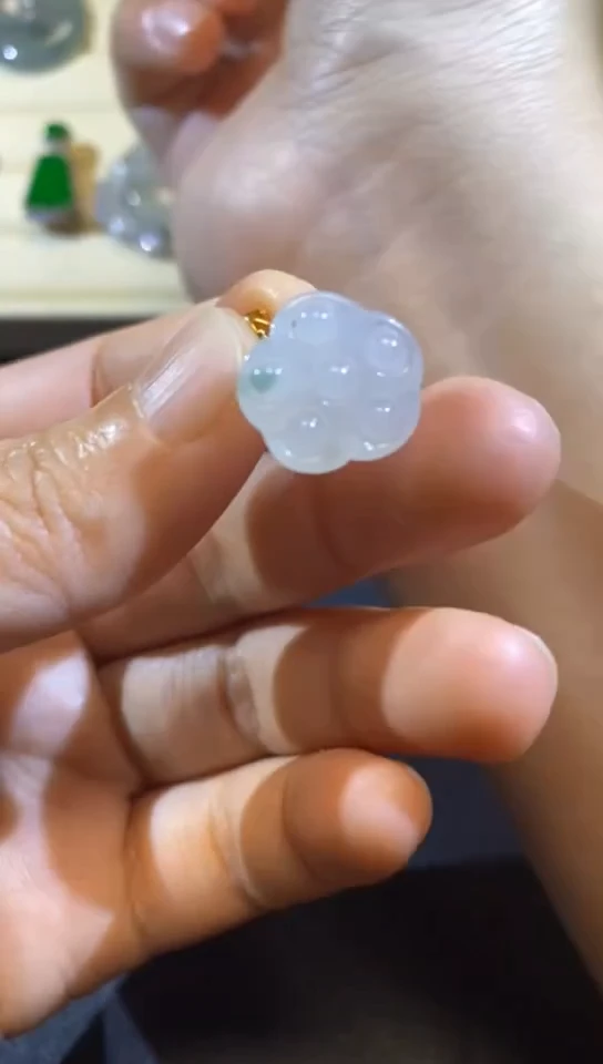 【闪购商品】翡翠吊坠(不含链)18K金镶嵌缅甸天然A货翡翠