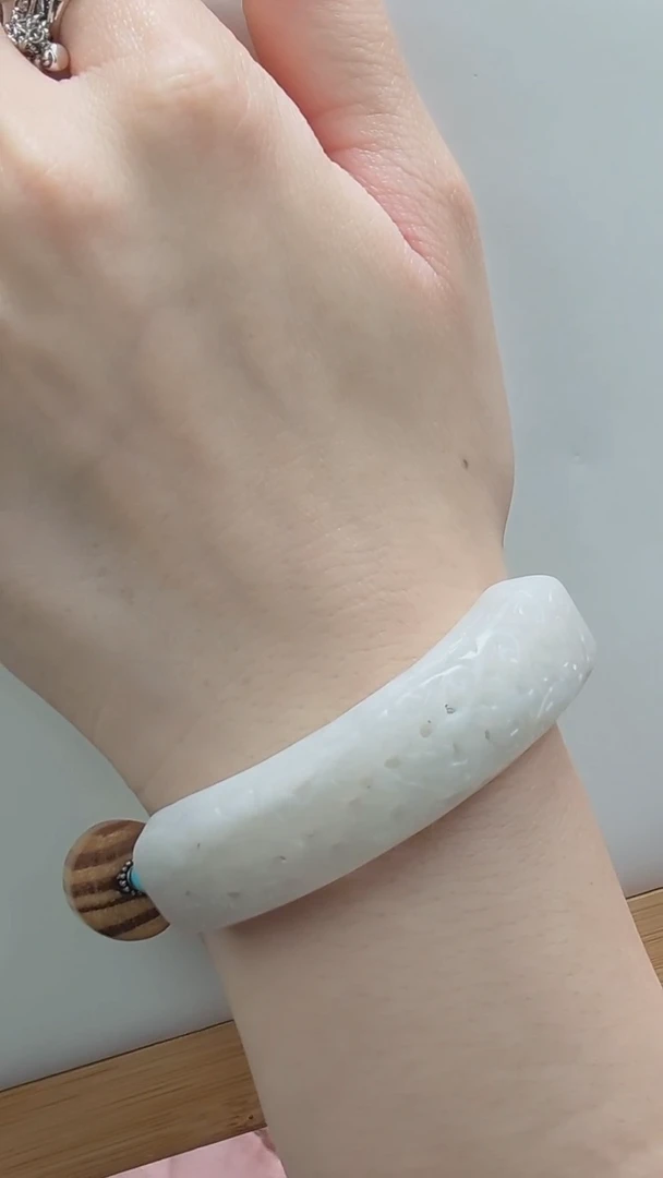 未镶嵌手链和田玉手链和田111