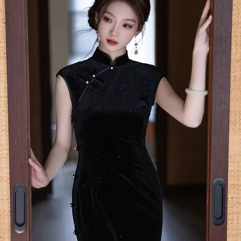 黑色2025复古旗袍女连衣裙新款日常修身钻石绒春秋季显瘦改良中式