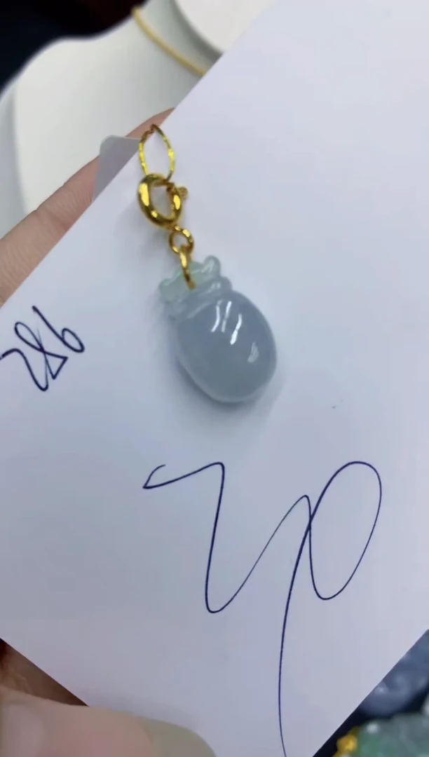 翡翠未镶嵌颈饰11111111111