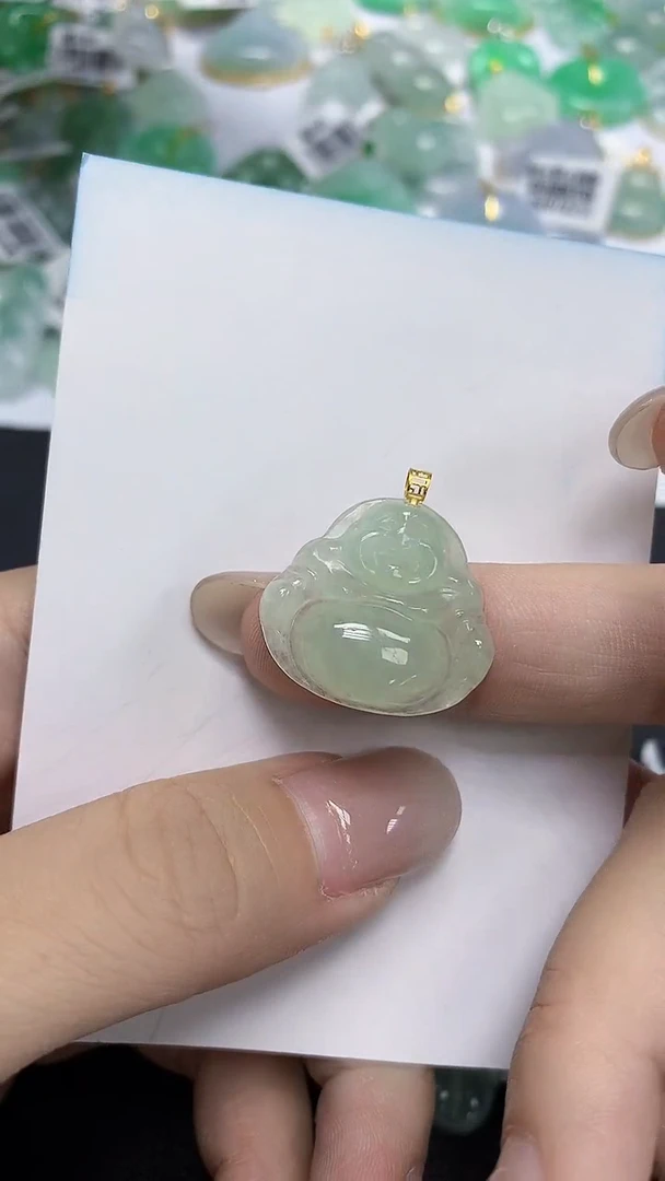 翡翠18K金镶嵌颈饰天然缅甸翡翠A货