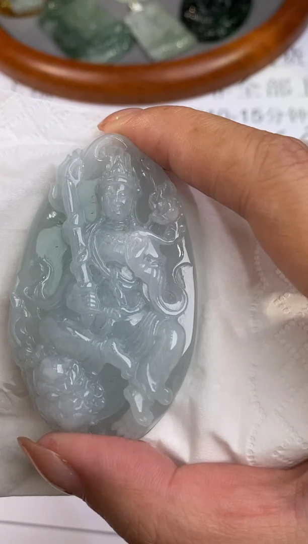 未镶嵌挂件翡翠305464      多人