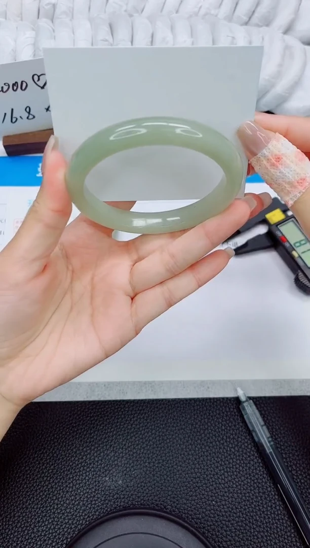 石英质玉手镯未镶嵌12-62.5