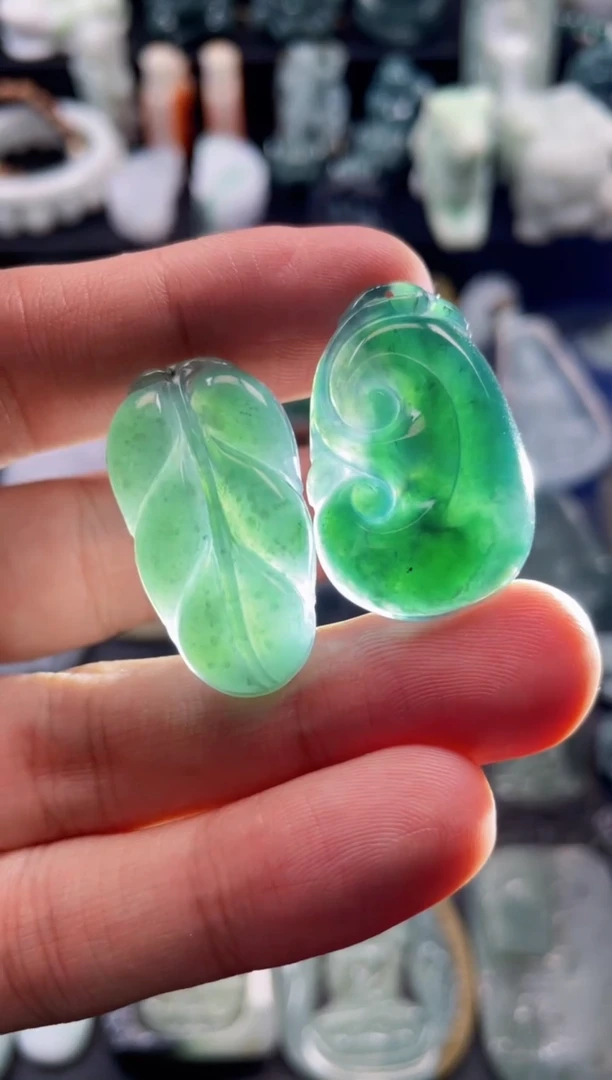 颈饰未镶嵌翡翠9  天然翡翠a货  如意  叶子