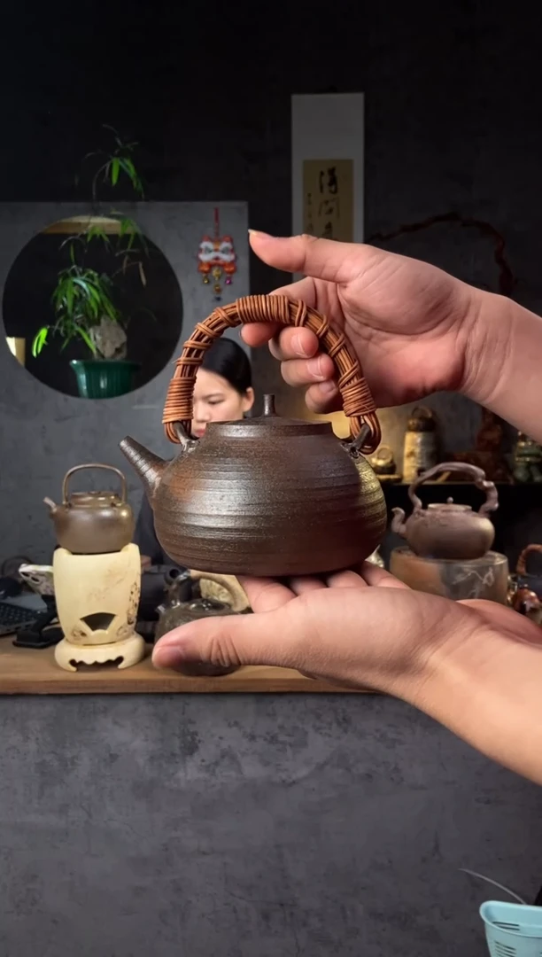 【闪购商品】全手工原矿潮州砂铫壶老岩泥提梁