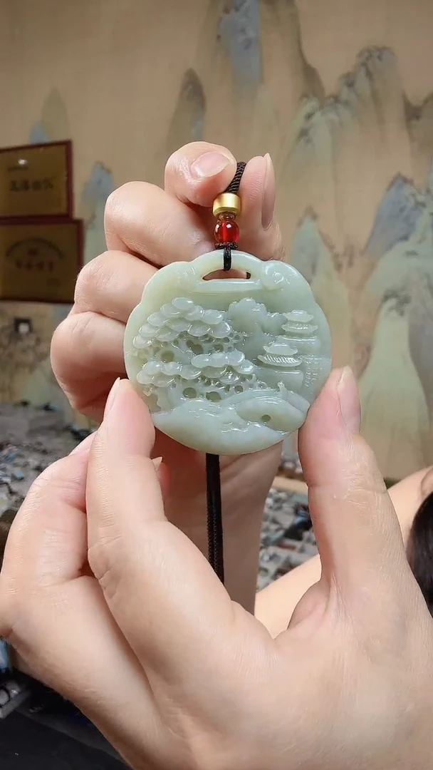 颈饰未镶嵌和田玉.