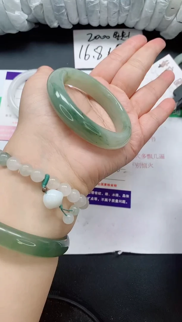 未镶嵌手镯石英质玉49/53-54
