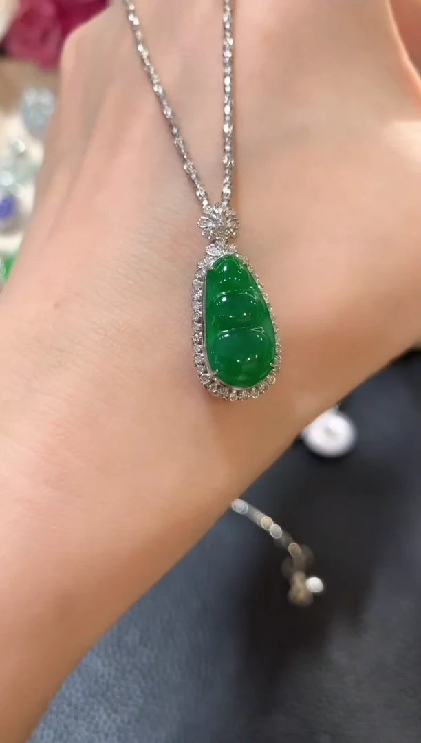 吊坠(不含链)18K金镶嵌翡翠n18