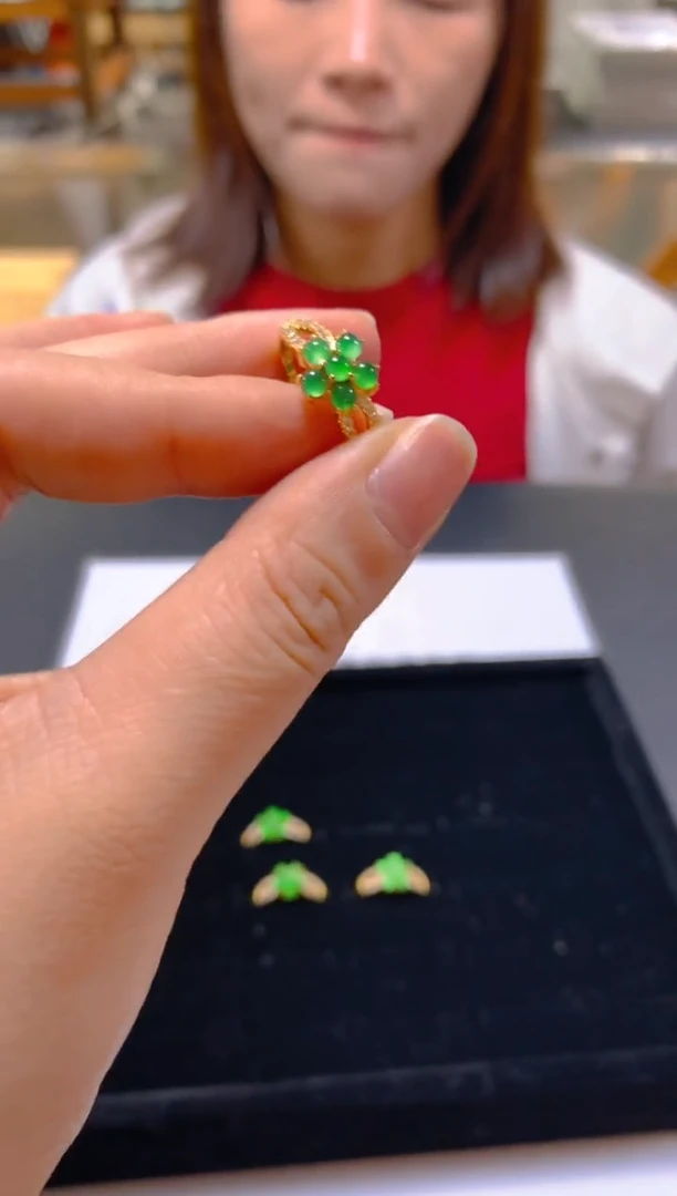 未镶嵌戒指翡翠多样性发一