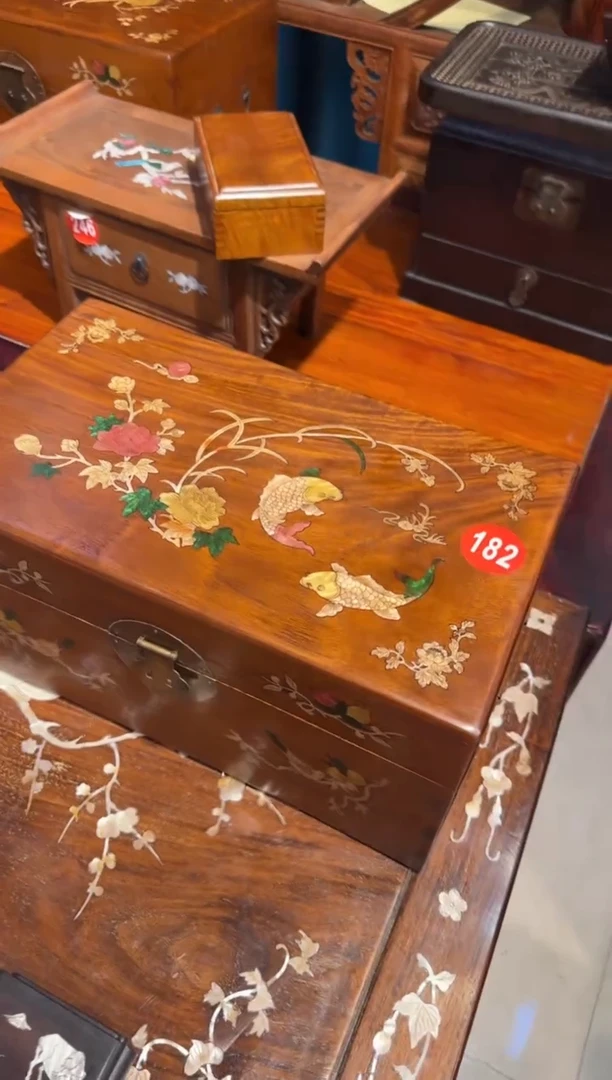 木木头款40花梨双鱼翻盖箱428