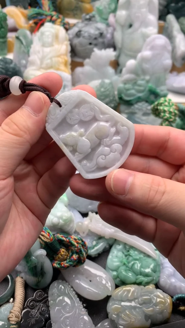 吊坠(不含链)未镶嵌翡翠1