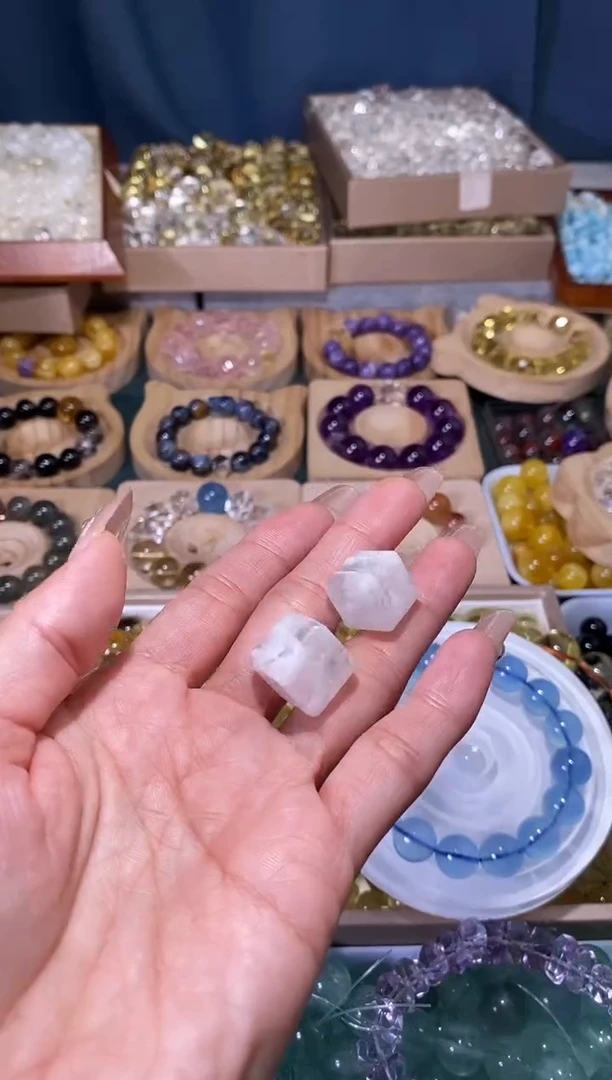 未镶嵌手串水晶K07雪花方糖一颗