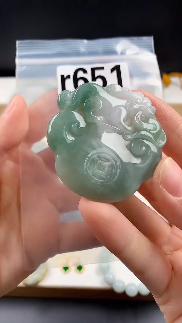 颈饰未镶嵌翡翠天然翡翠吊坠挂件