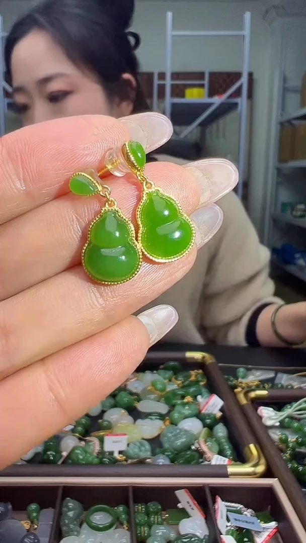 颈饰未镶嵌和田玉（多样性发货.发其一）11.22.119