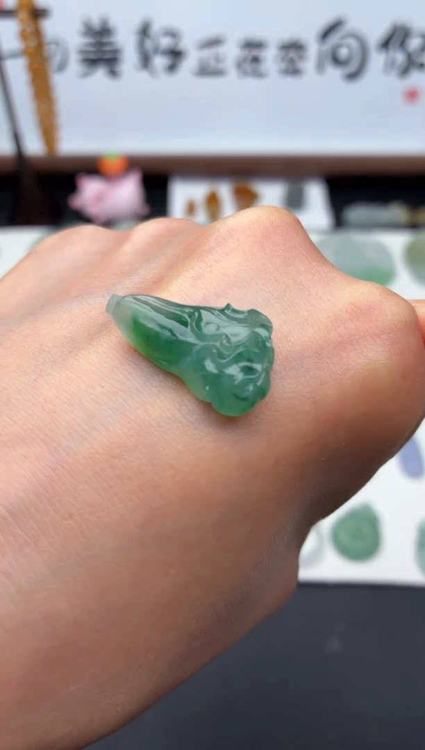 定制翡翠未镶嵌翡翠