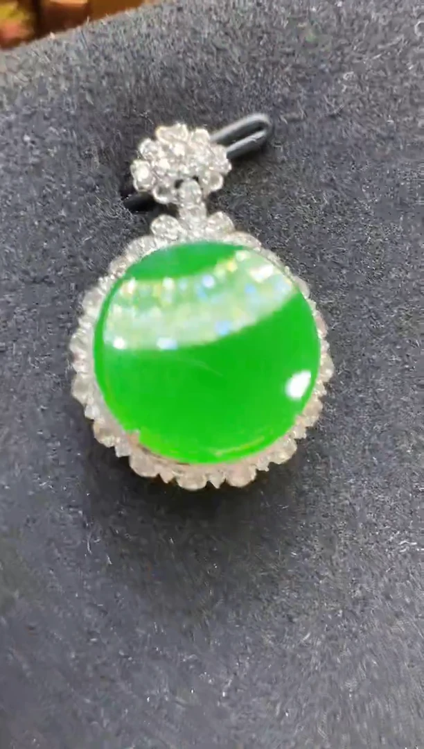 吊坠(不含链)18K金镶嵌翡翠多样性团购发一件