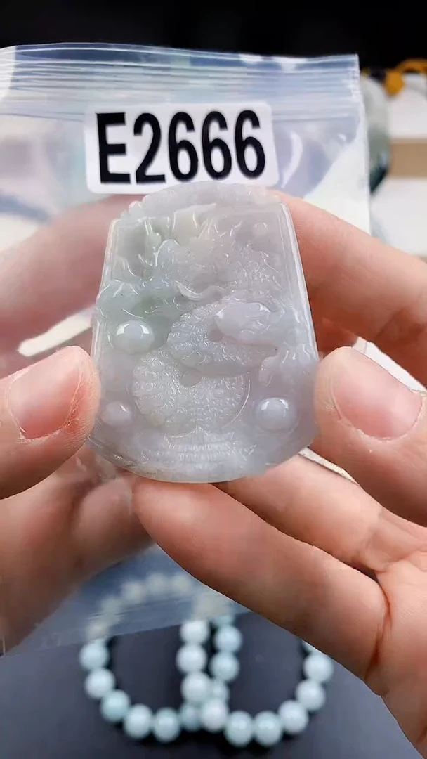 颈饰未镶嵌翡翠天然翡翠吊坠挂件