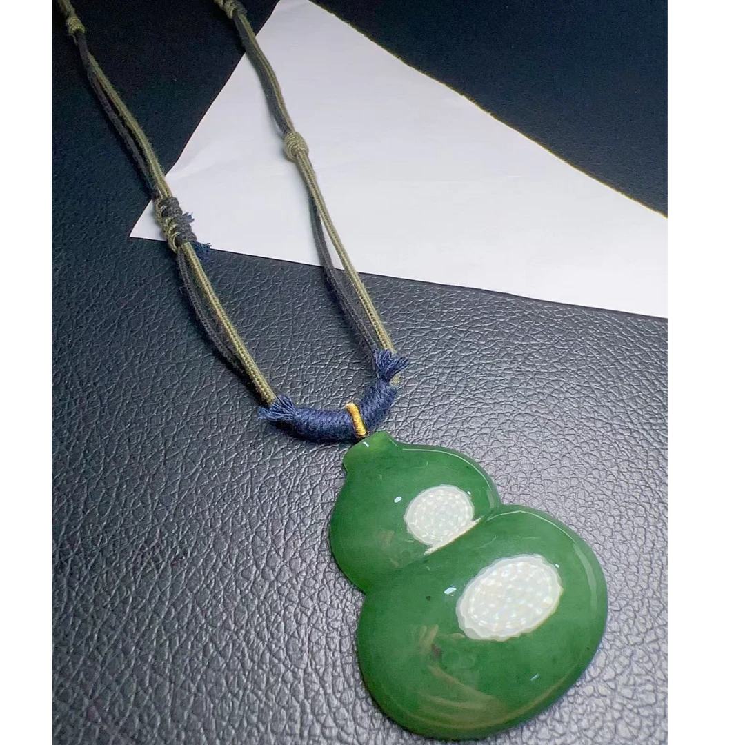 和田玉葫芦吊坠MXQ1103-46