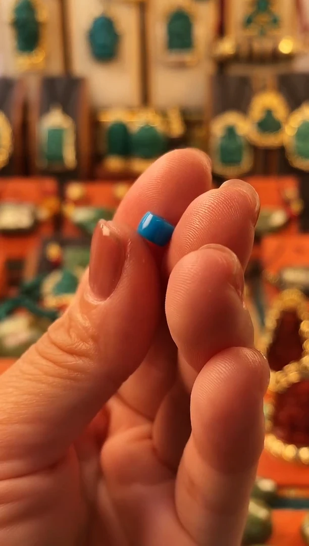 未镶嵌绿松石.直切 6mm 0.32g