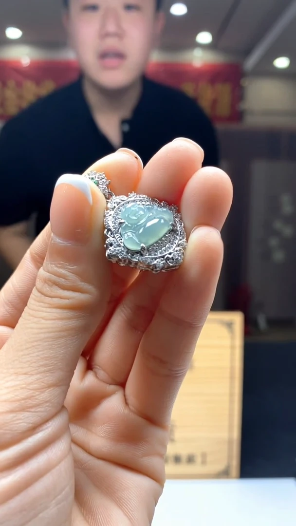 【闪购商品】翡翠颈饰未镶嵌********500