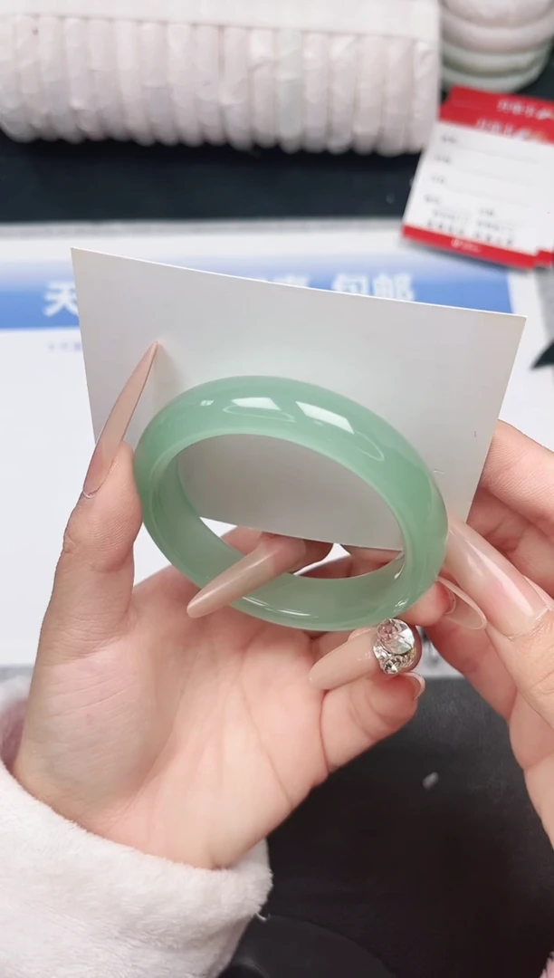 未镶嵌手镯石英质玉25-57