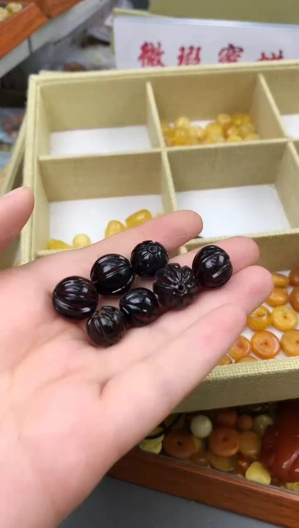 【闪购商品】琥珀珠宝奇石未镶嵌155