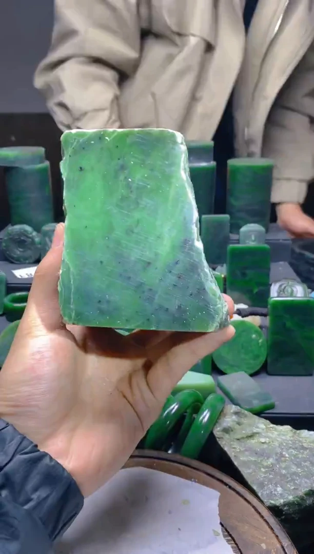 未镶嵌和田玉珠宝半成品1