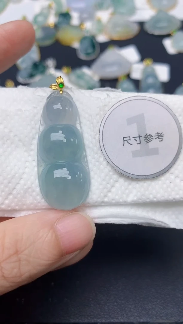 颈饰18K金镶嵌翡翠天然缅甸A货翡翠