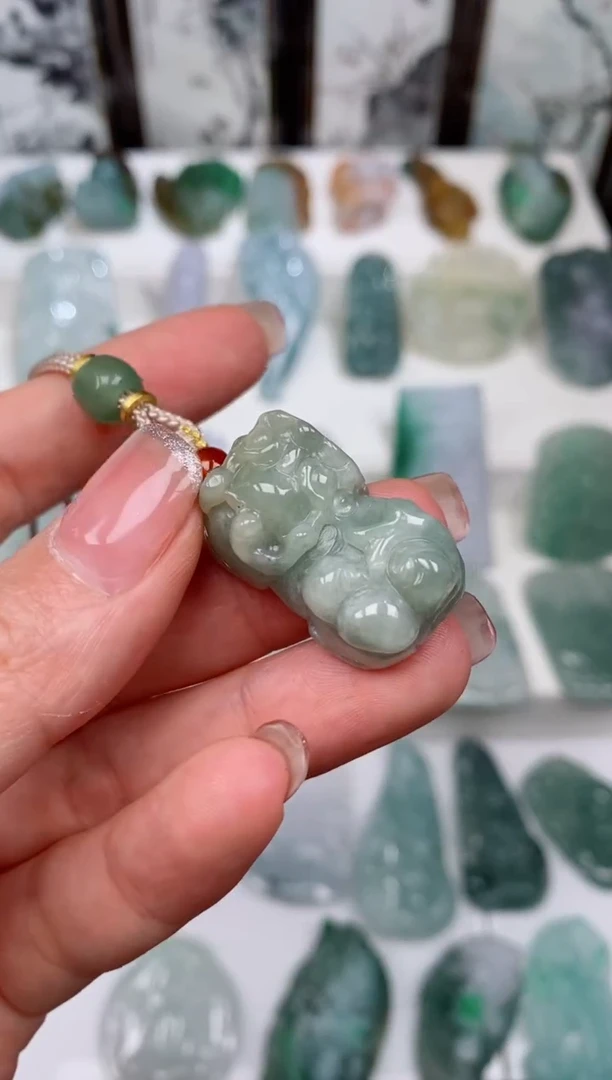 【闪购商品】翡翠颈饰未镶嵌吊坠