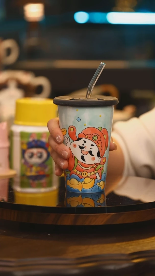 【闪购商品】摆件景德镇高温釉下彩手绘