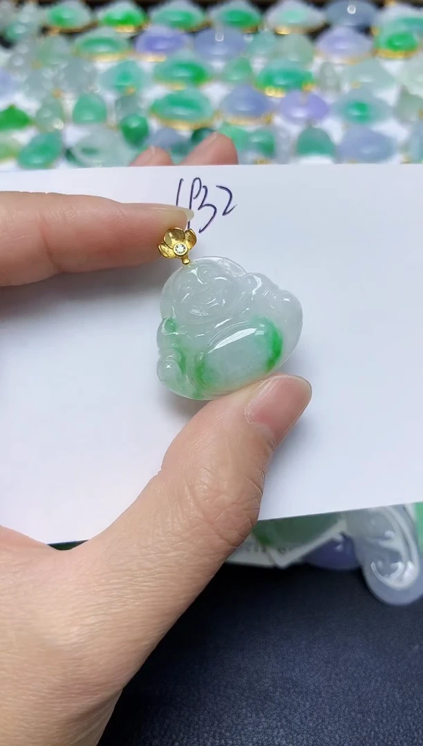 翡翠未镶嵌颈饰 天然缅甸翡翠A货