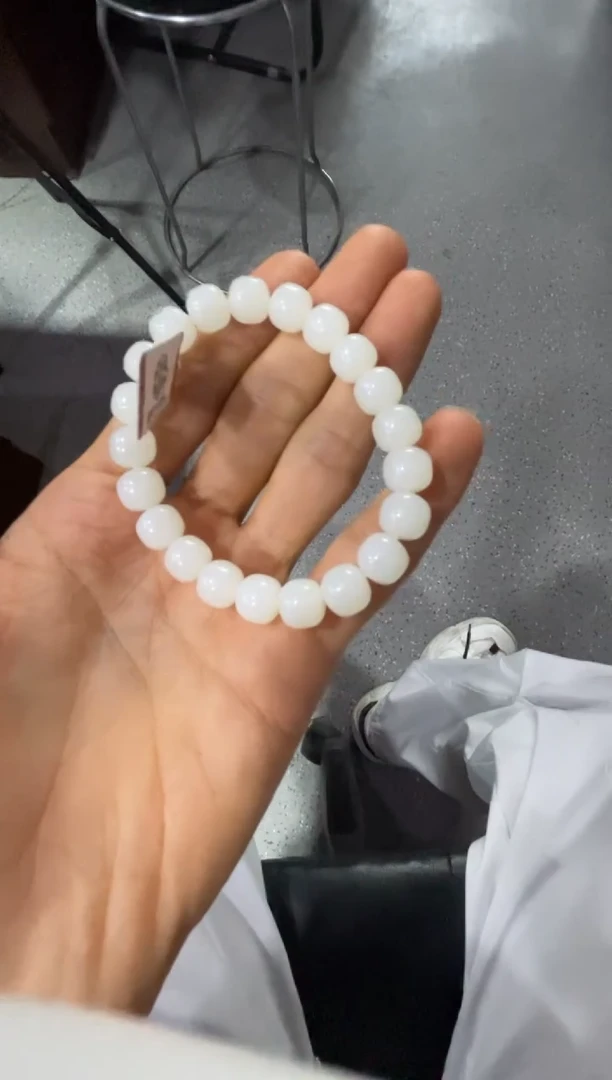 未镶嵌手链和田玉（糖玉）天泰白玉老型手串（产地直发）
