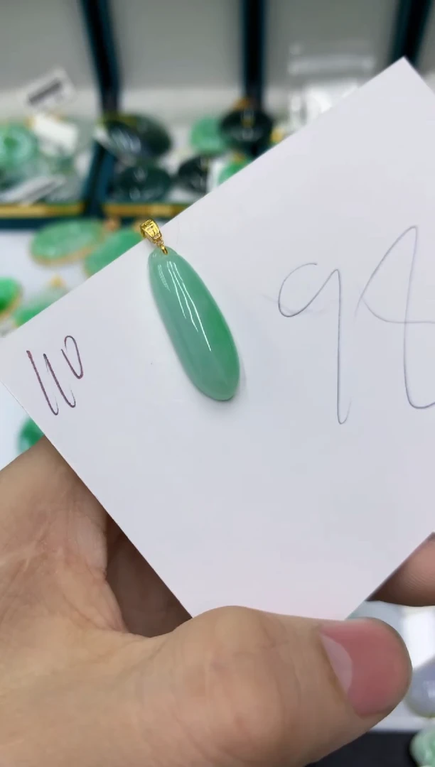 【闪购商品】翡翠颈饰18K金镶嵌号链接111111