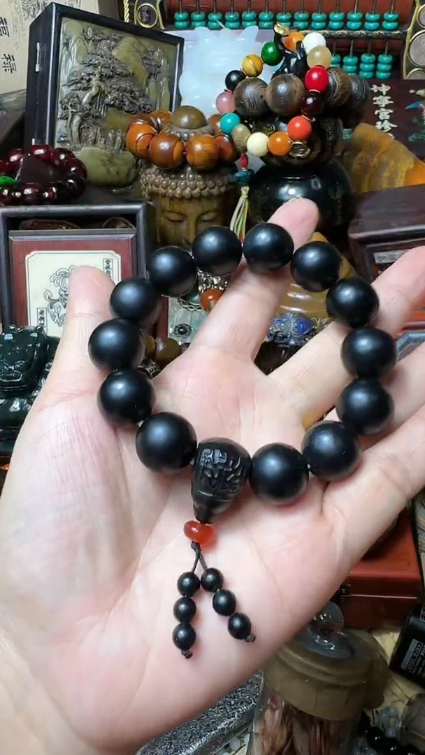 未镶嵌和田玉（墨玉）挂件主播推荐：一物一拍，讲解为准！