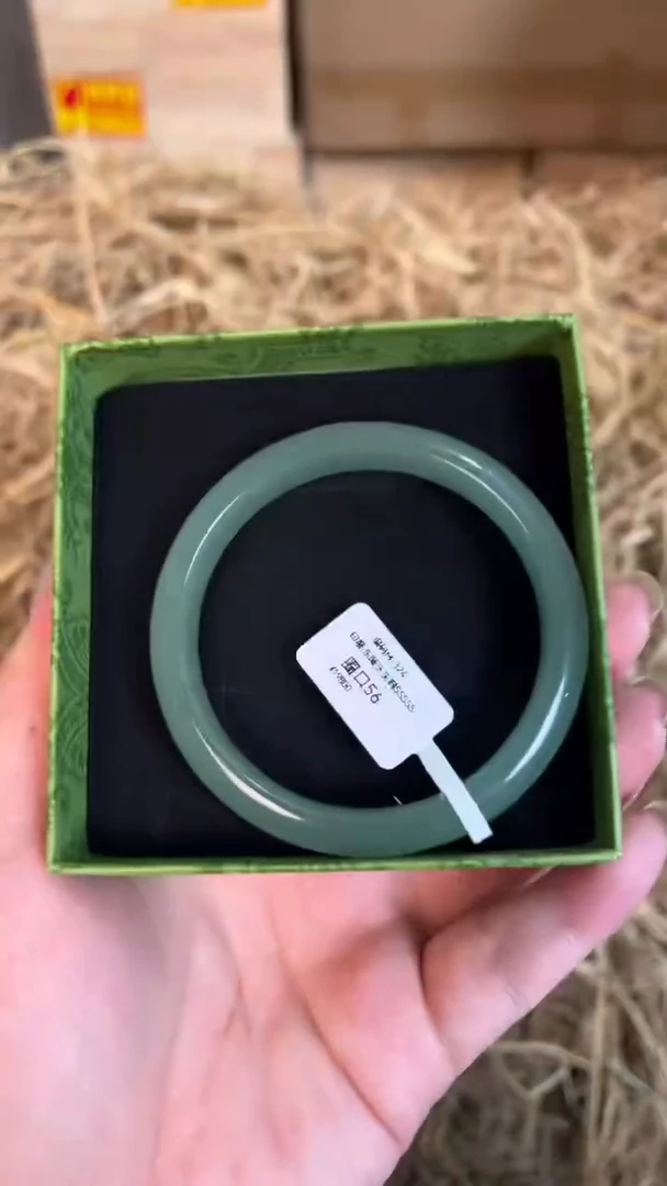 未镶嵌手镯石英质玉编号M-324