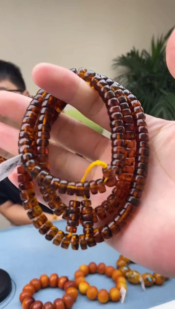 未镶嵌琥珀珠宝奇石假一罚十，多样性发一件0.8