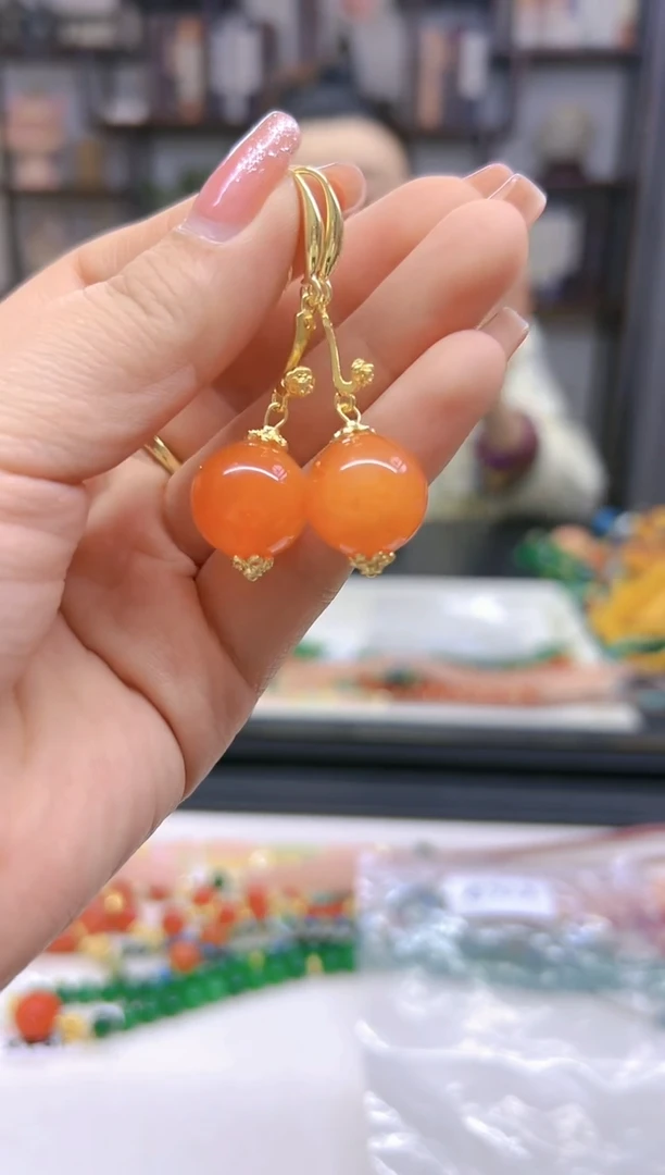 【闪购商品】蜜蜡耳饰14K金镶嵌耳坠E722