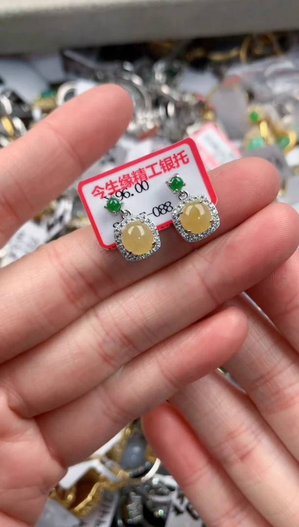 银S925镶嵌戒指翡翠777                1