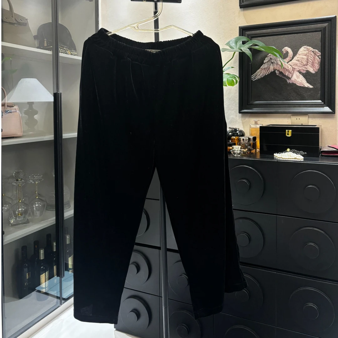 子淇推荐，2025爆款时尚金丝绒阔腿裤