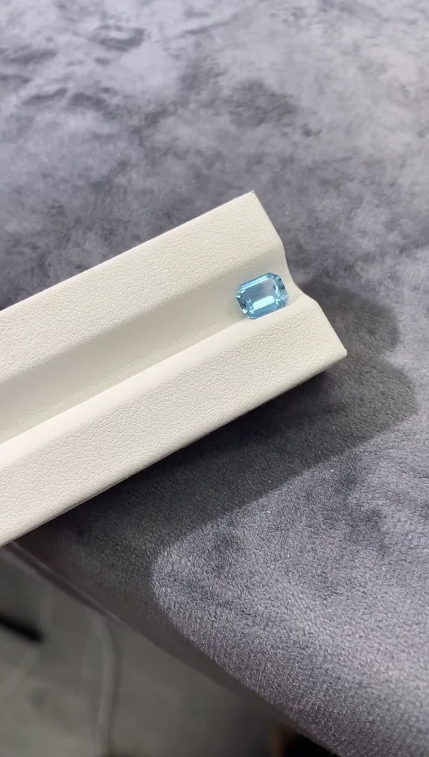 裸石海蓝宝石1.05CT 圣马利亚
