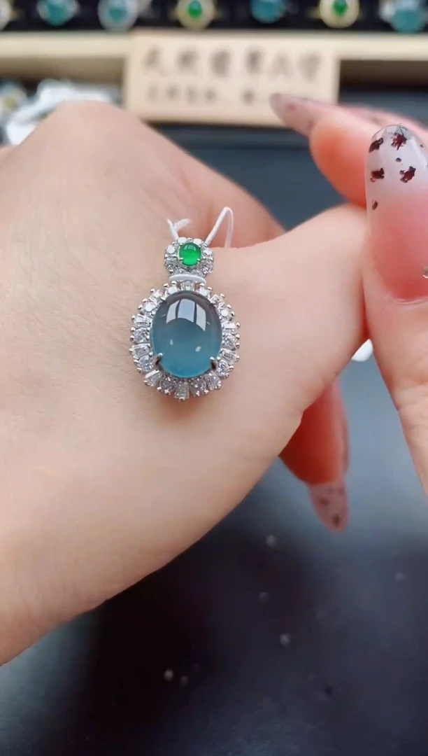 吊坠(赠链)银S925镶嵌翡翠1