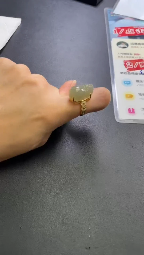 银S925镶嵌戒指和田玉貔貅戒指