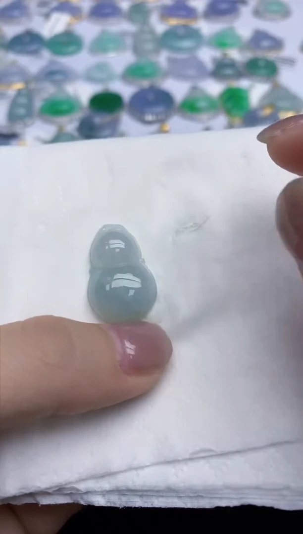 【闪购商品】翡翠颈饰未镶嵌天然翡翠A货