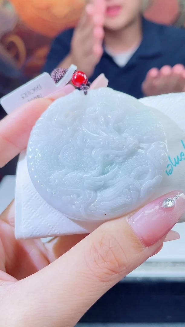 颈饰未镶嵌翡翠多样性发其一